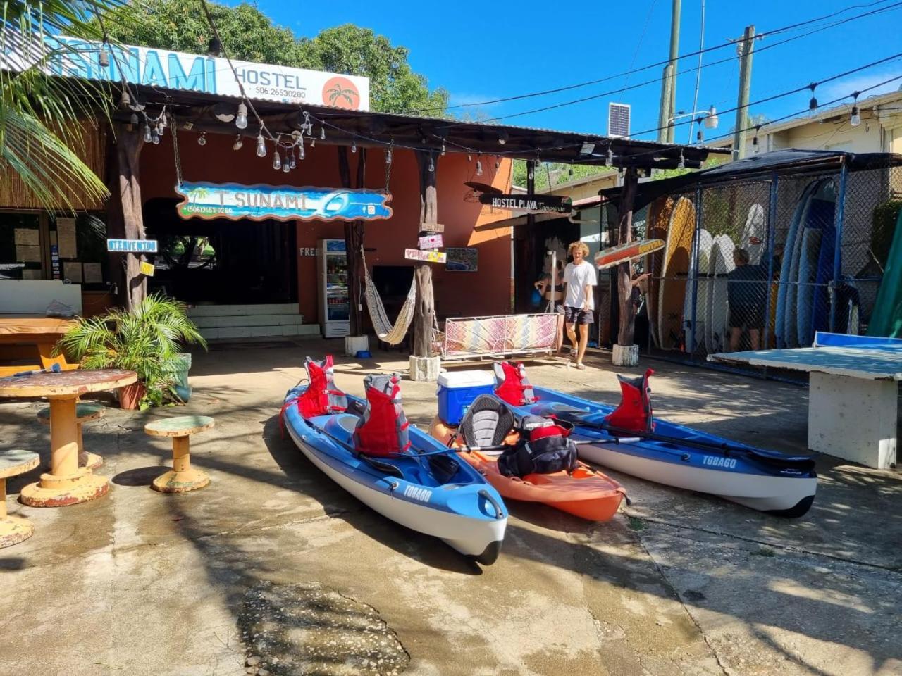 Tsunami Hostel تاماريندو المظهر الخارجي الصورة