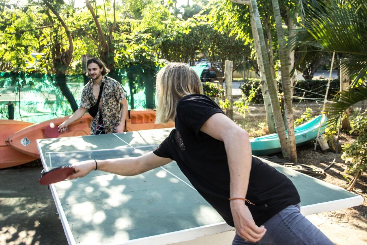 Tsunami Hostel تاماريندو المظهر الخارجي الصورة