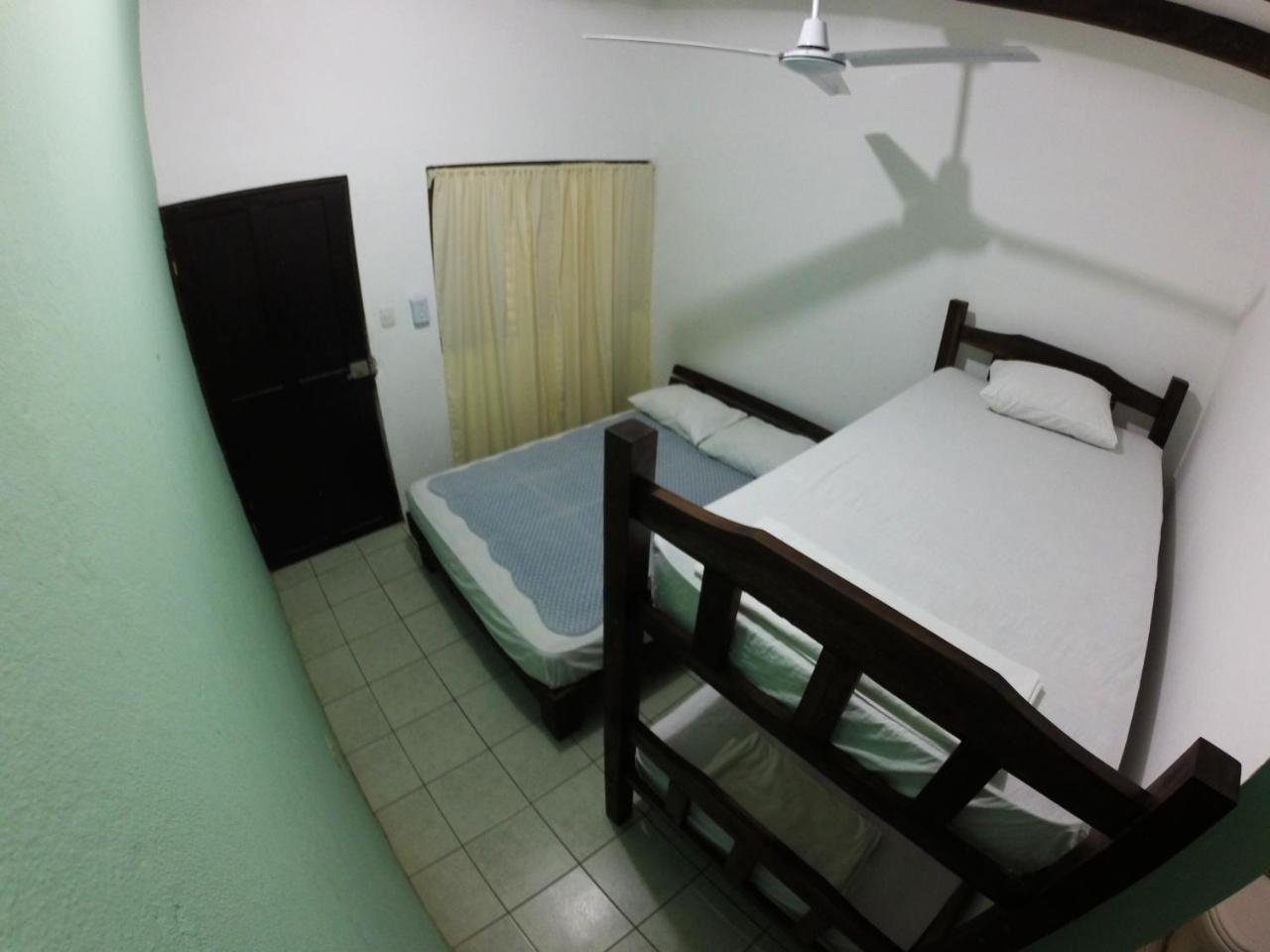 Tsunami Hostel تاماريندو المظهر الخارجي الصورة