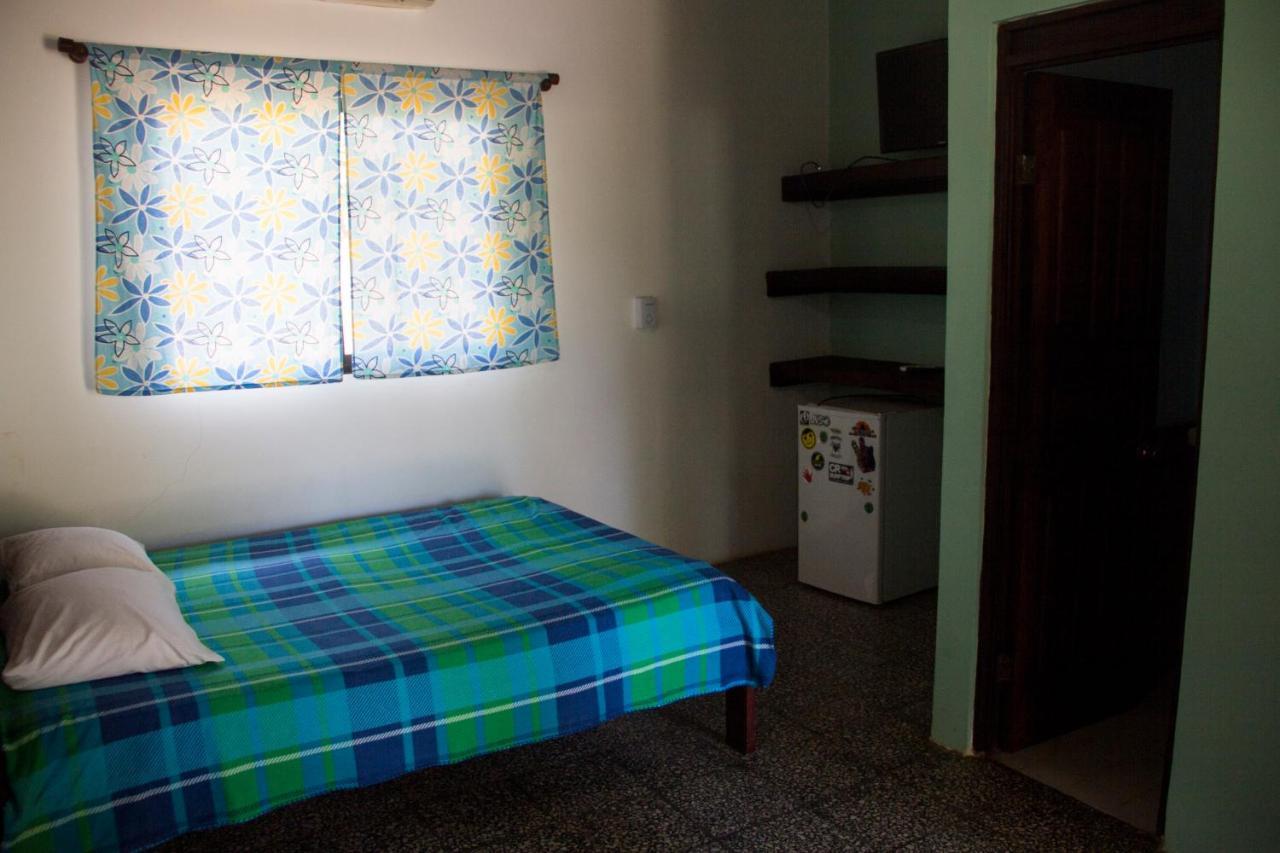 Tsunami Hostel تاماريندو المظهر الخارجي الصورة